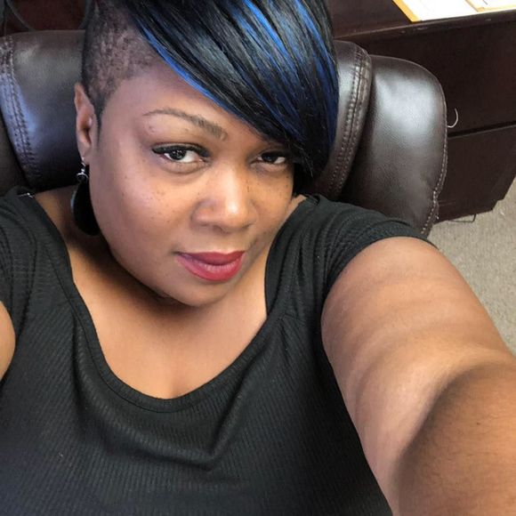 Meet your Posher, Latarsha - Picture 1 of 1